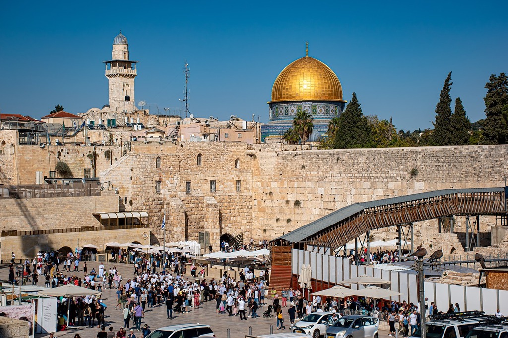 Binnenkort te verschijnen: 'Israël, een wereld apart' van Piet van Midden